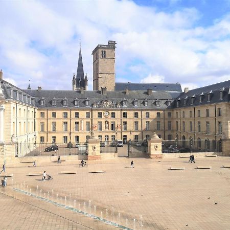 Apartamento Le Dentan, Au Centre Historique De Dijon Exterior foto
